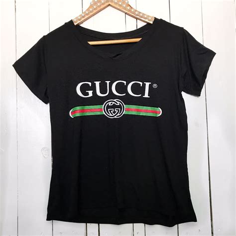 camiseta gucci feminina replica|is Gucci shirt genuine.